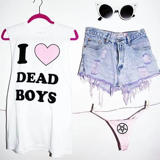 I HEART DEAD BOYS TEE