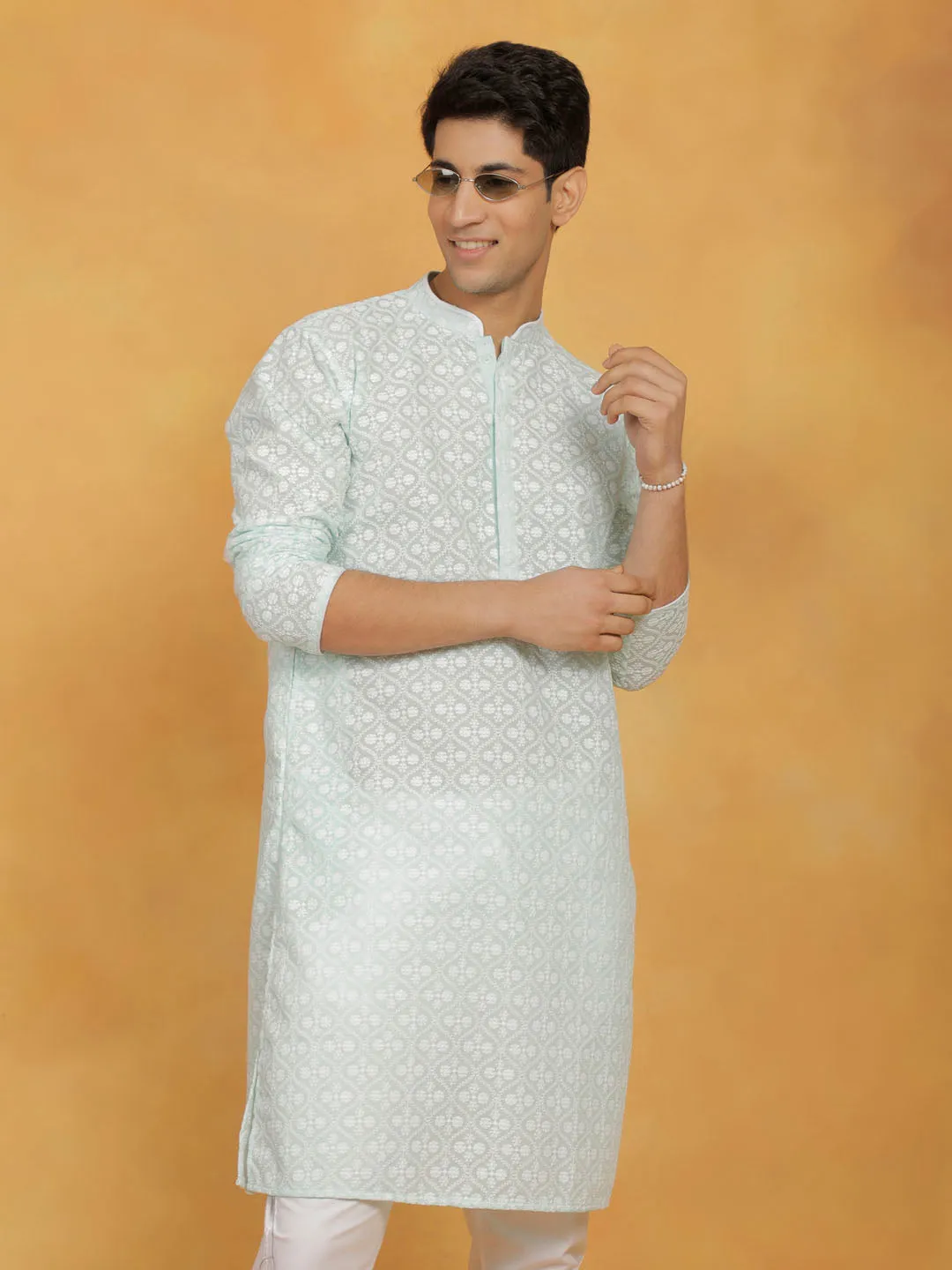 VASTRAMAY Green and White Cotton Kurta Set